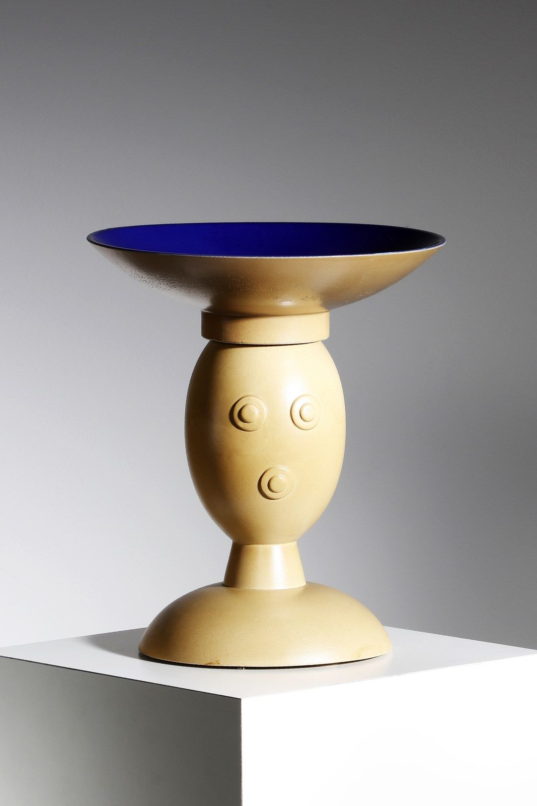 MENDINI ALESSANDRO (1931 - 2019) ALEXANDER的风格。意大利Kaleidos的中心装饰品。多色陶瓷。Cm 35.00 x &hellip;