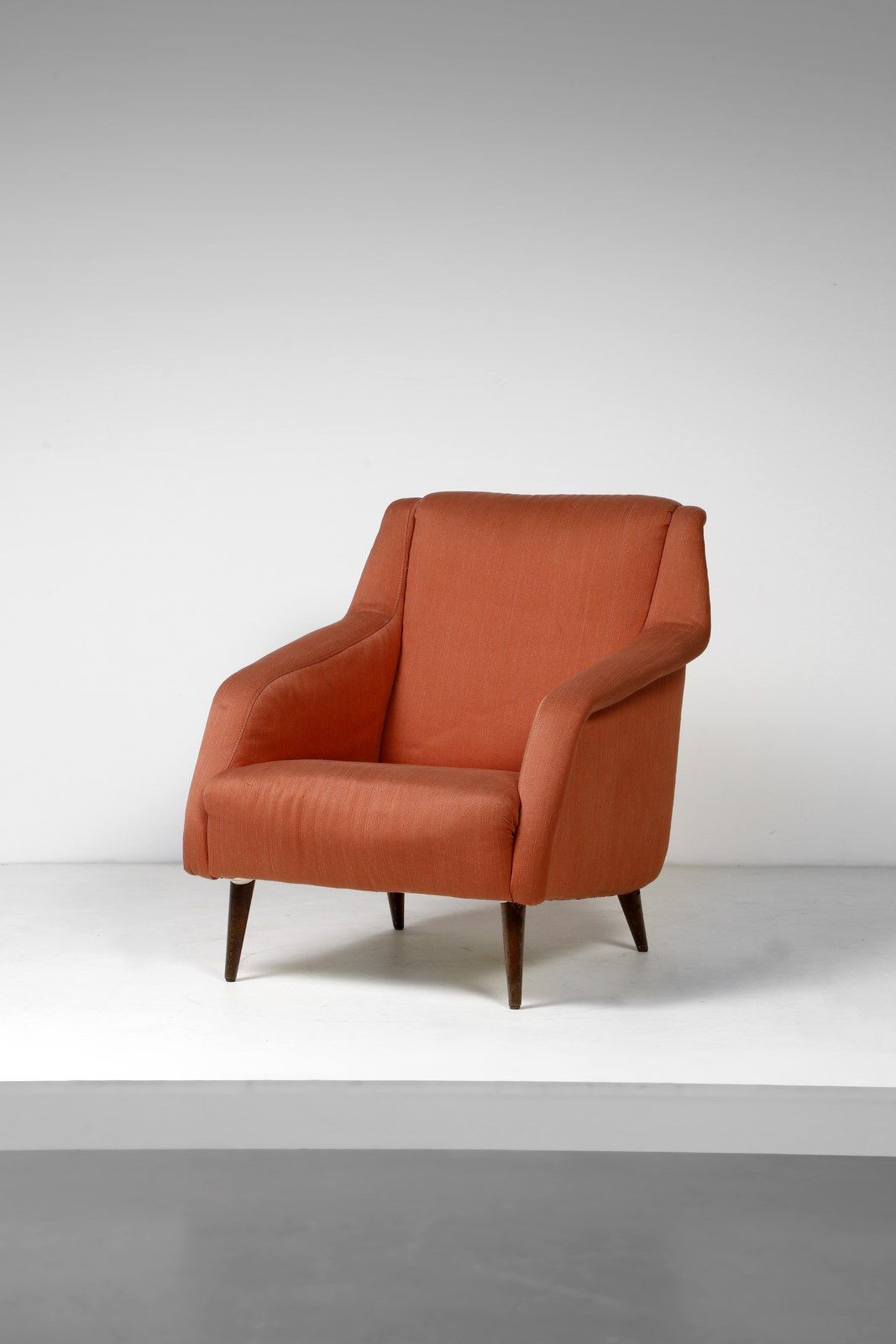 DE CARLI CARLO (1910 - 1999) Fauteuil CARLO 802 fabriqué par Cassina. 1954. Bois&hellip;