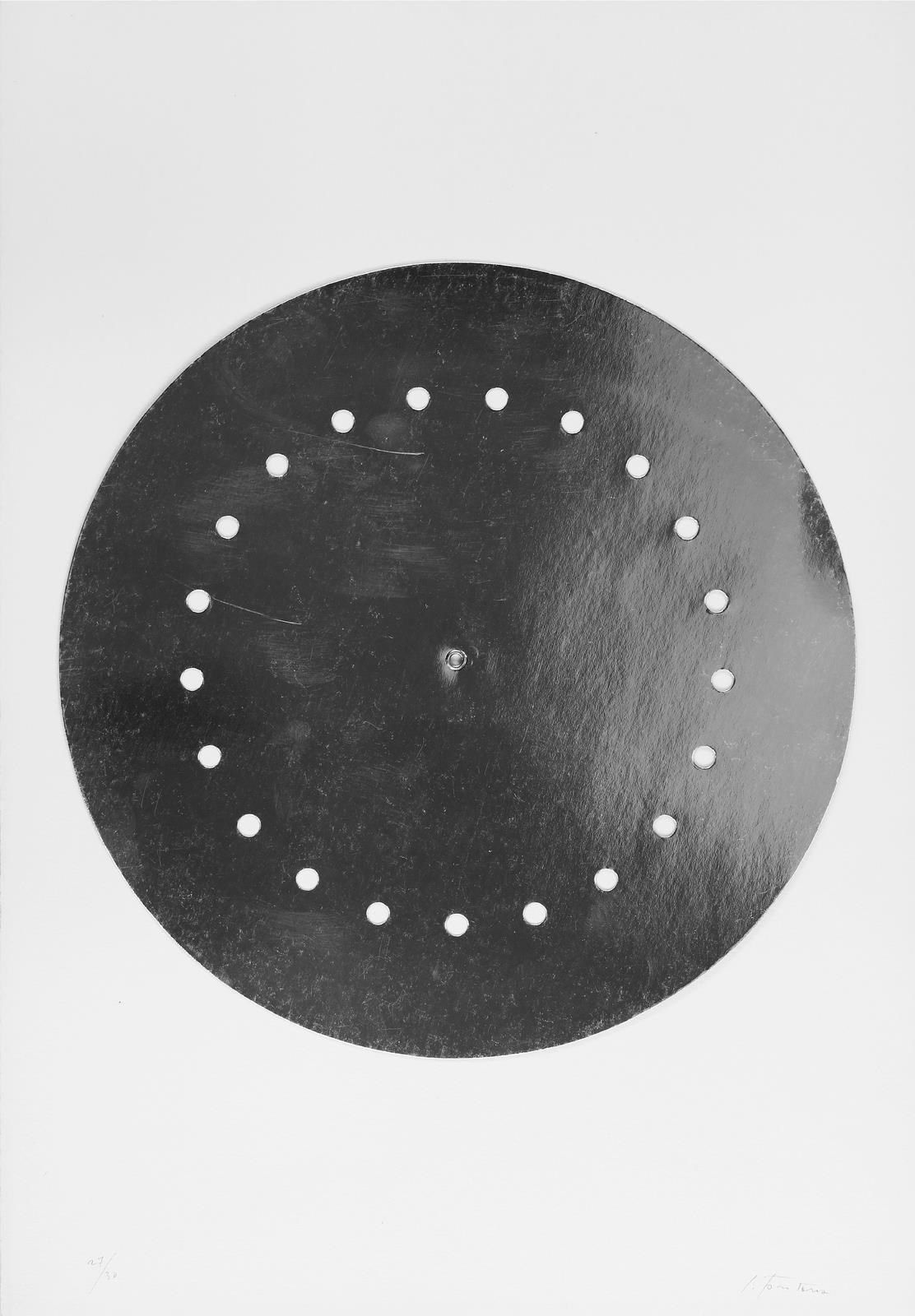 FONTANA LUCIO (1899 - 1960) FONTANA LUCIO (1899 - 1960). Space disk (silver). 19&hellip;