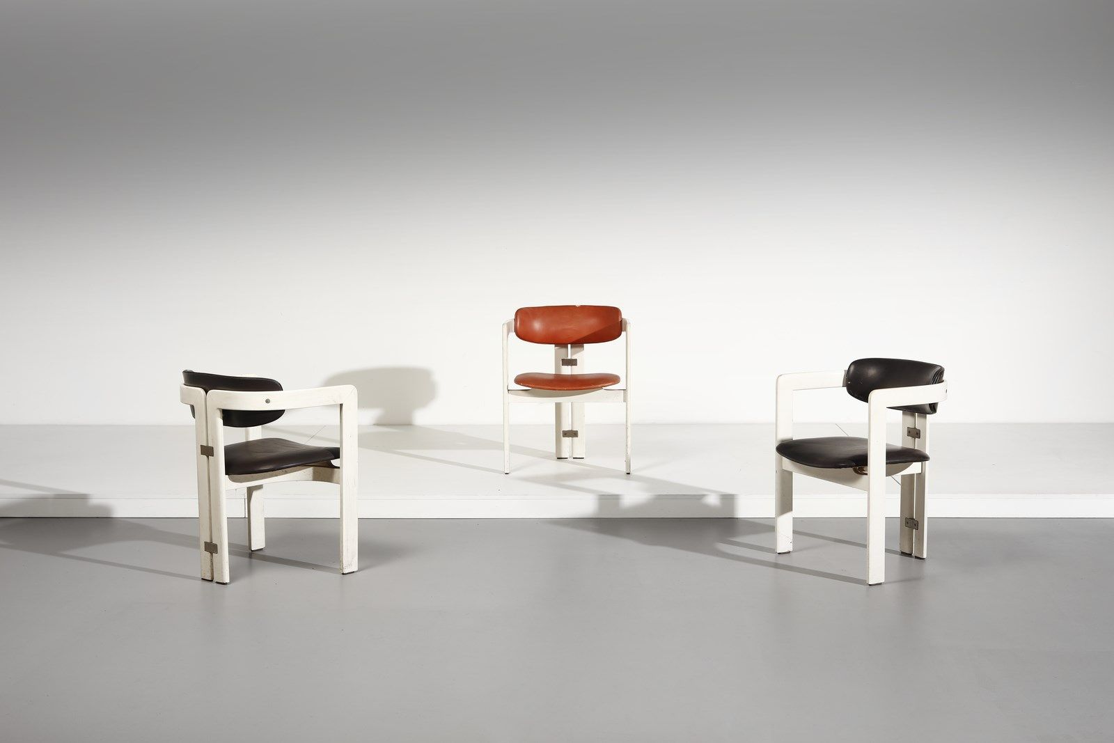 SAVINI AUGUSTO Three Pamplona armchairs, Pozzi production. 1965. Lacquered wood &hellip;
