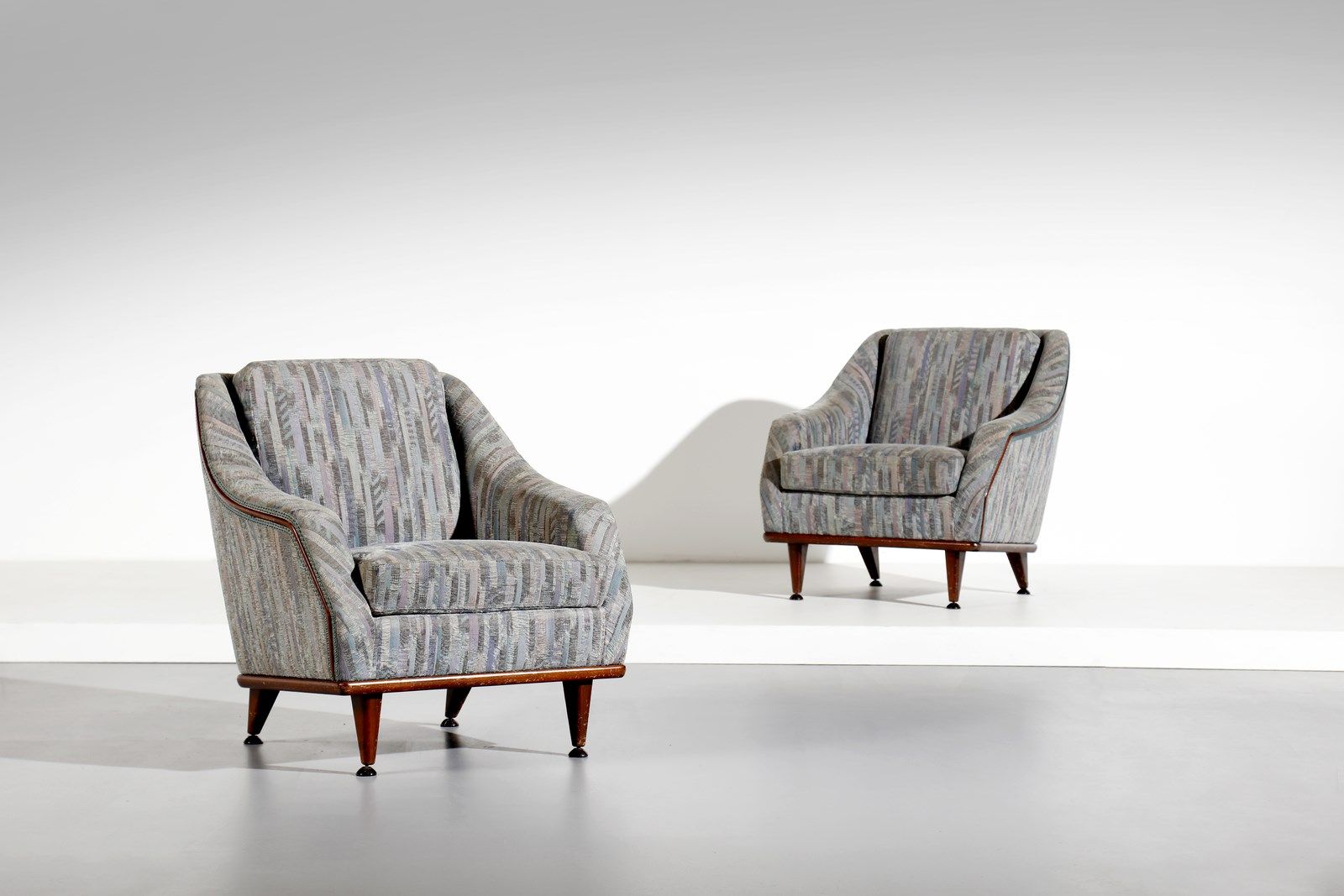 ITALIAN WORK ITALIAN WORK Pair of armchairs. Wood and padded fabric.. Cm 74,00 x&hellip;