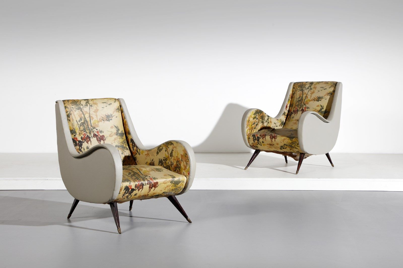 ITALIAN WORK ITALIAN WORK Pair of armchairs. Lacquered wood, brass and upholster&hellip;