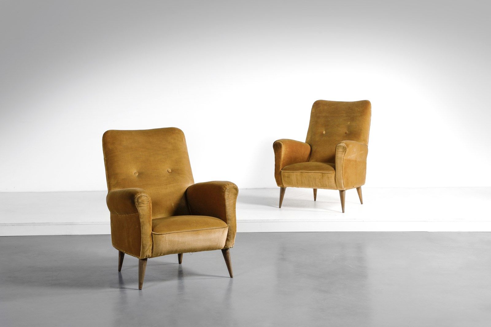 ITALIAN WORK ITALIAN WORK Pair of armchairs. Wood and padded fabric.. Cm 68,00 x&hellip;