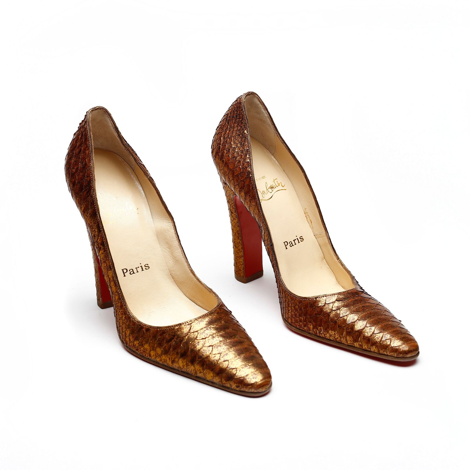 LOUBOUTIN CHRISTIAN LINDOWS CHRISTIAN.克里斯蒂安-鲁布托（Christian Louboutin）青铜色蟒蛇效果皮革高跟鞋&hellip;