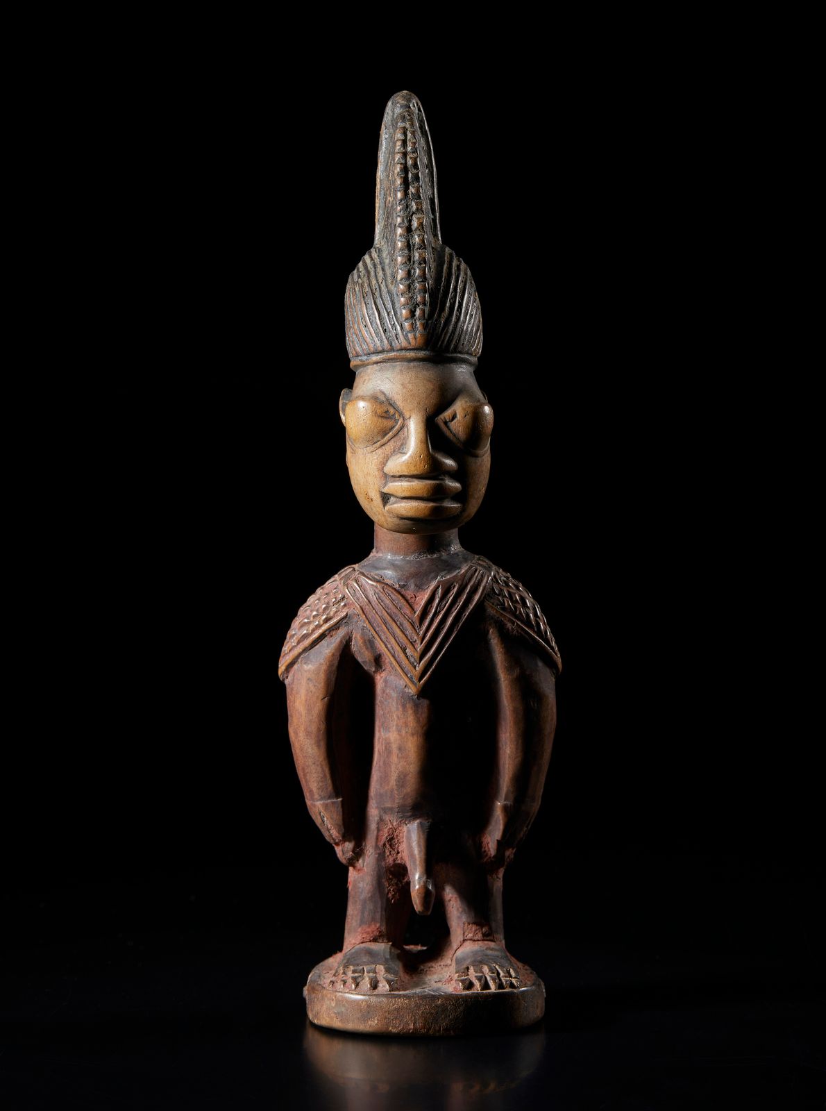 African art Nigeria, Yoruba. 非洲艺术.尼日利亚，约鲁巴人。 Ibeji图。 木头，有颜料的痕迹。 20世纪初。一个伊比吉双胞胎的形&hellip;