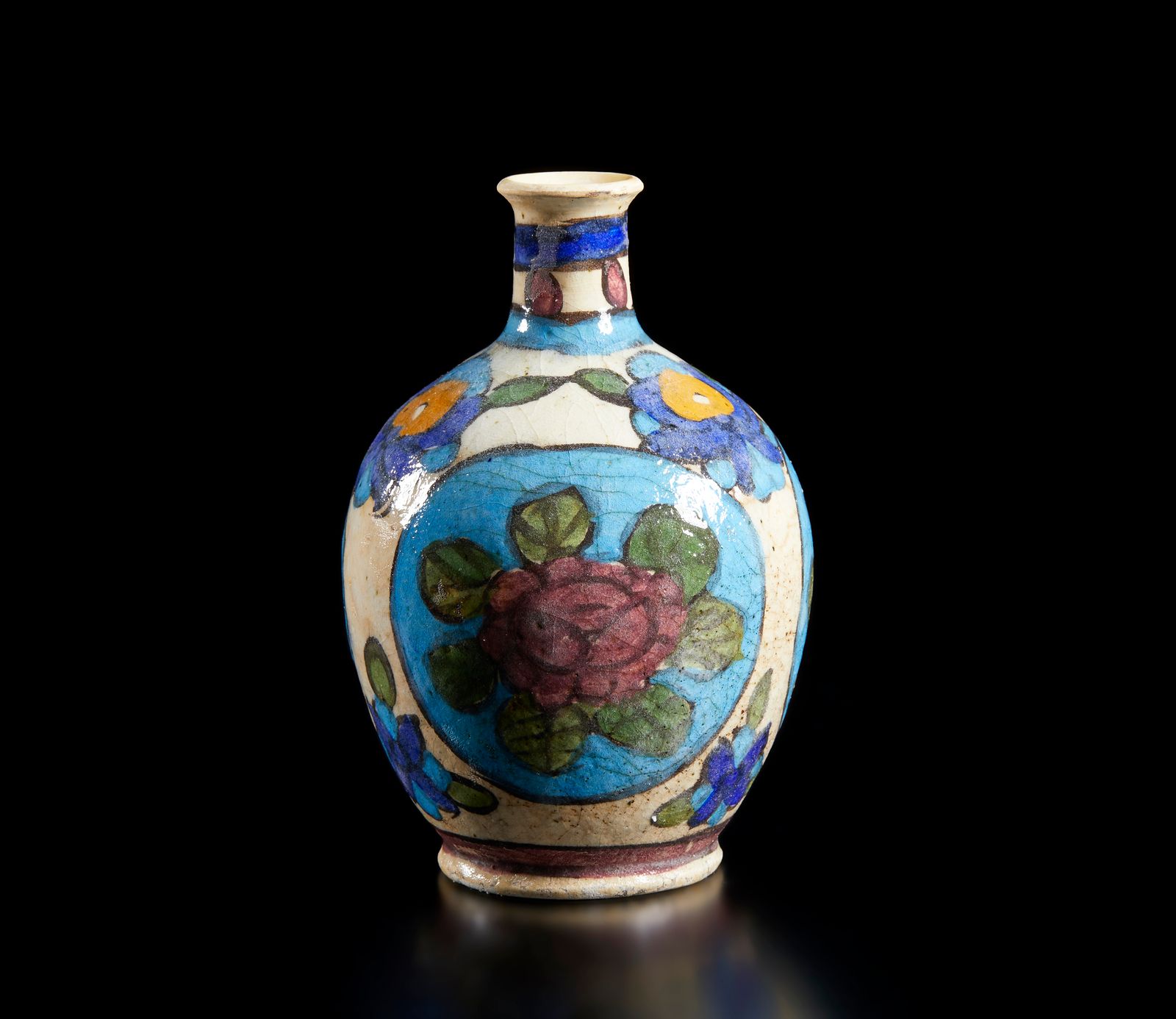 Islamic Art A pottery bottle vase painted with flowers 伊斯兰艺术。画有花的陶瓶 伊朗，19-20世纪。C&hellip;