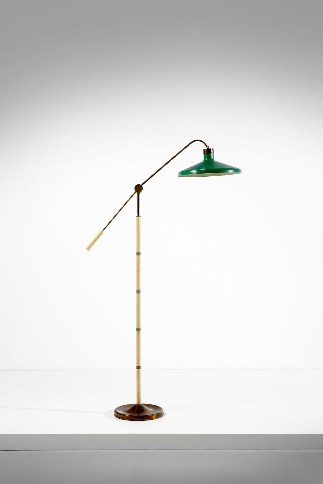 LUMEN MILANO LUMEN MILANO. Lampada da terra. 1950s.. Cm 130,00 x 190,00 x 33,00.