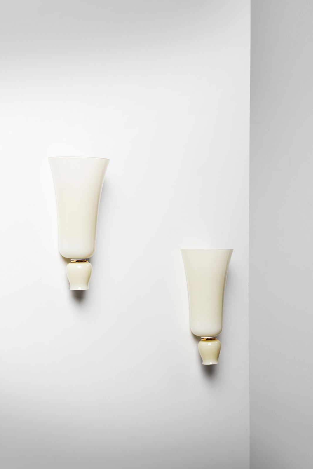 VENINI VENINI. Pair of wall lamps. 1950s. Cm 17,00 x 27,00 x 12,00.