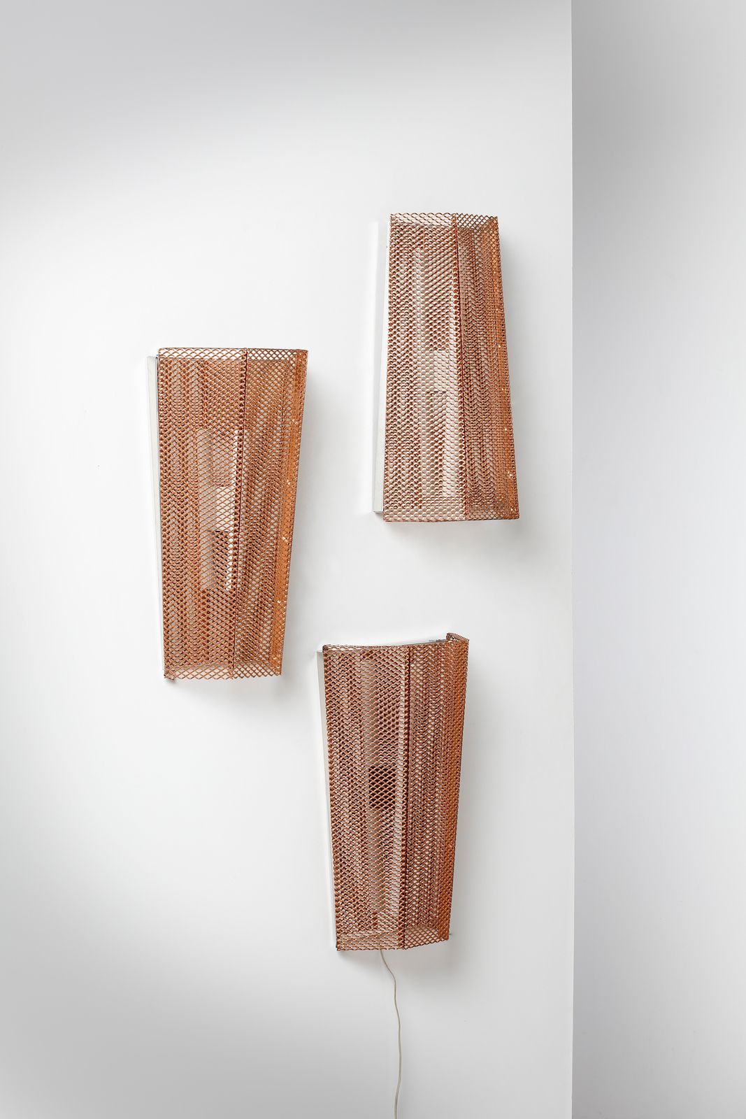 RAVAGLI GIACOMO (n. 1978) RAVAGLI GIACOMO (n. 1978).三个突尼斯壁灯。Cm 40,00 x 60,00 x 1&hellip;