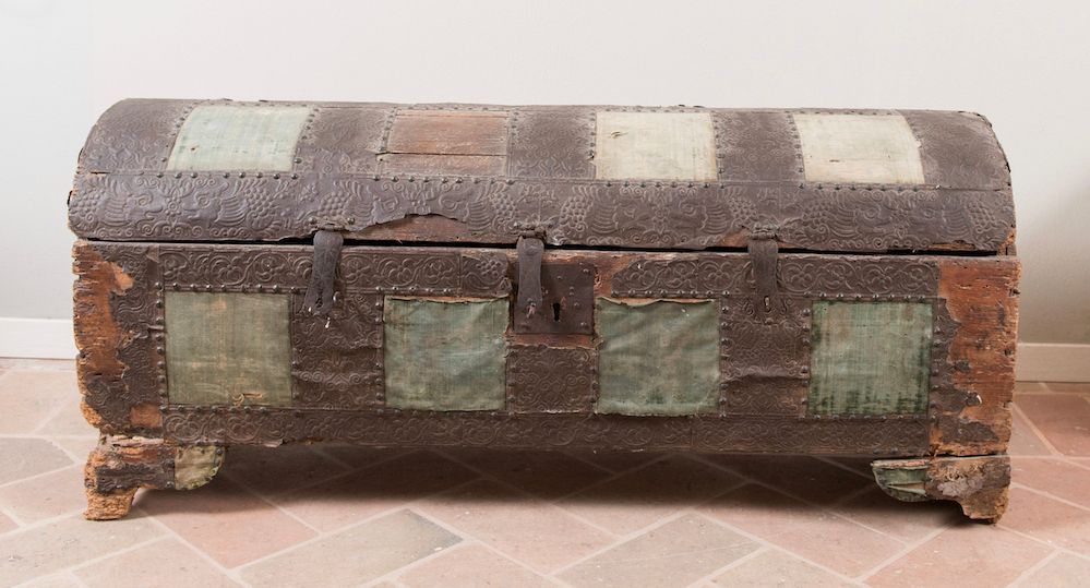 Null Kofferraum. Venetien, 17. Jahrhundert. Aus Tannenholz mit aufgesetztem gepr&hellip;