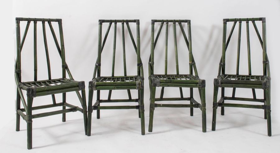 Null Cuatro sillas de bambú y caña de guinea con encuadernación de cuero. Fabric&hellip;