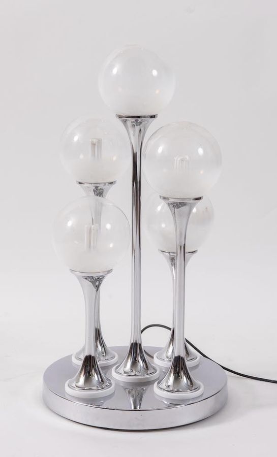 Null GOFFREDO REGGIANI, attr.金属镀铬台灯，带5个玻璃球，气泡型。意大利制造，约1960年。Cm 42x74x42。