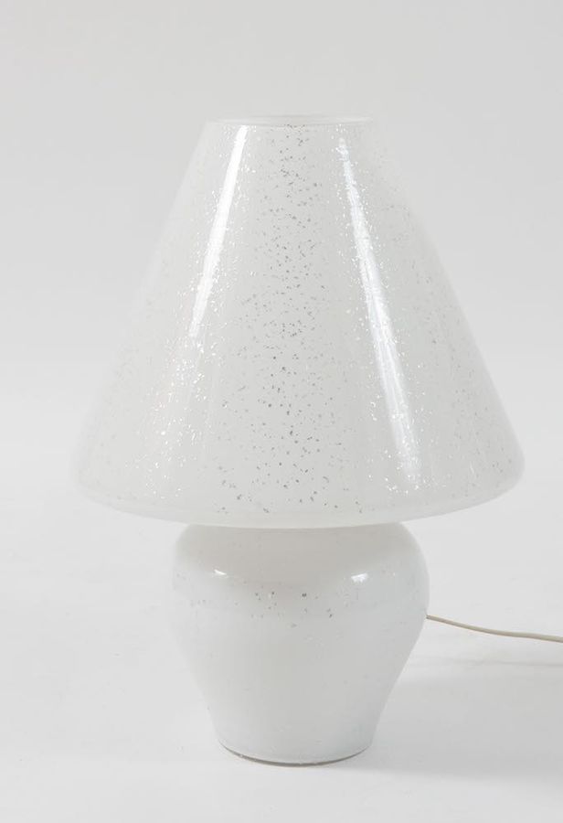 Null Lampe de table en verre. Fabriqué en Italie, vers 1970. Cm 48x35x35.