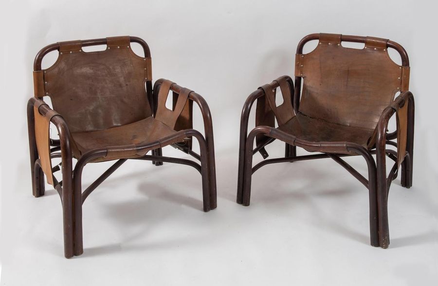 Null TITO AGNOLI, attr.一对竹制扶手椅，用皮革装饰。有缺陷。由意大利Bonacina公司制造，约1960年。每个69x73x66厘米。