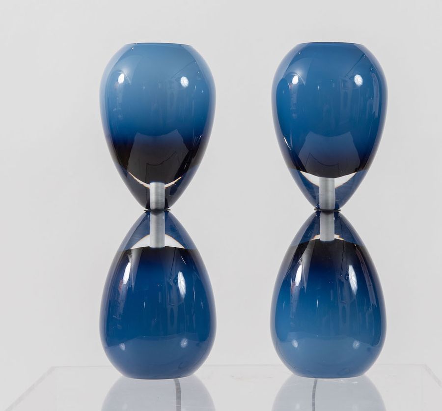 Null MURANO Pair of hourglass table lamps in ''encamiciato'' glass. Original tra&hellip;