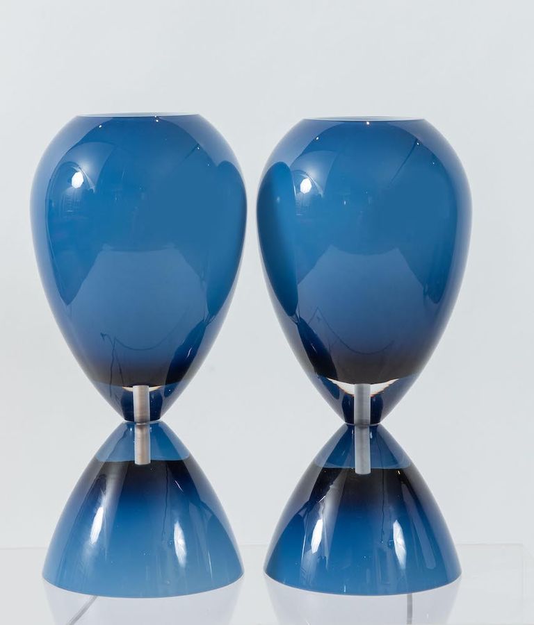 Null MURANO Paar Sanduhr-Tischlampen aus ''encamiciato''-Glas. Original-Marke. M&hellip;
