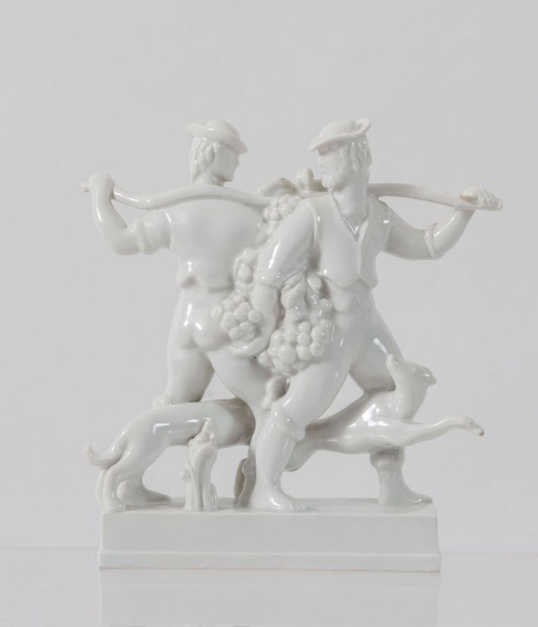 Null GIO PONTI Sculpture en porcelaine blanche modèle "La Terra Promessa". Marqu&hellip;