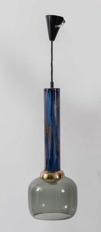 Null ESPERIA, attr.带有金属结构的玻璃吊灯。意大利制造，1970年左右。Cm 48x18x18。