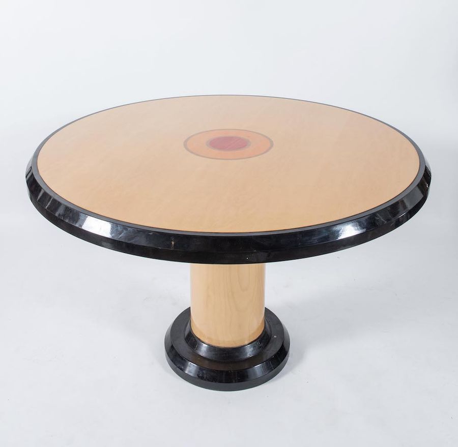 Null Solid wood table with inlays. Made in Italy, c. 1980. Cm 78x114x114.