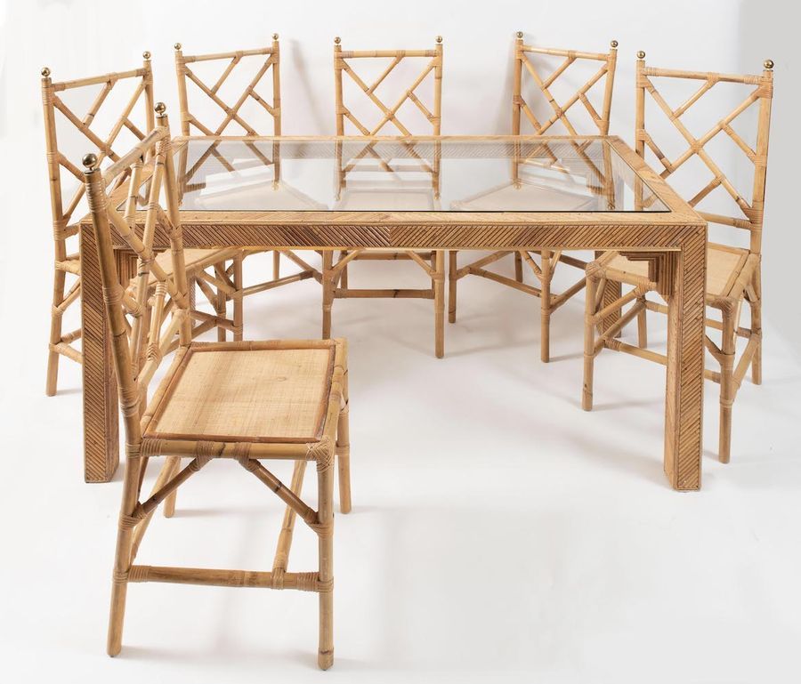 Null VIVAI DEL SUD, attr.桌子有竹子框架和黄铜饰面，玻璃桌面。六把带铜配件的竹椅。产品，技术。Vivai del Sud，意大利，197&hellip;