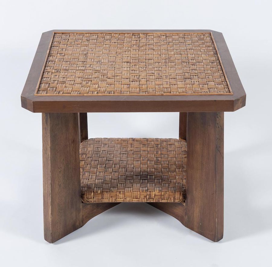 Null Wooden table with pressed wicker inserts. Made in Italy, c. 1980. Cm 70x70x&hellip;