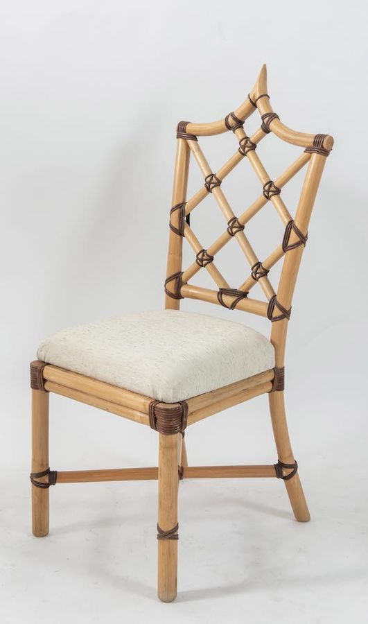 Null Silla de bambú y tela con tapicería de cuero. Fabricado en Italia, c. 1970.&hellip;