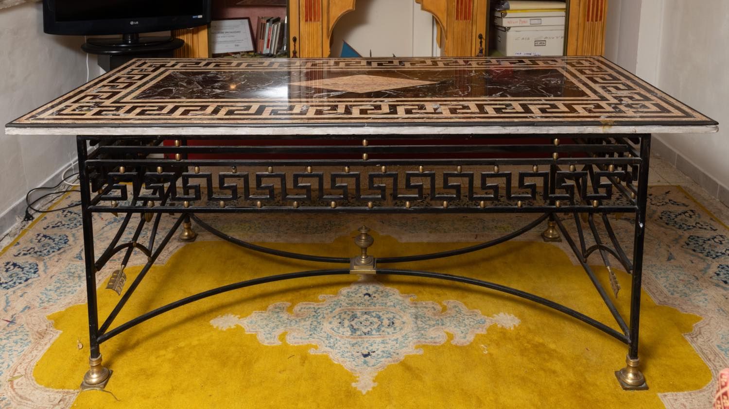 Null 1890s Grande table en fer avec parties dorées, 80x186x86 cm Composée d'élém&hellip;