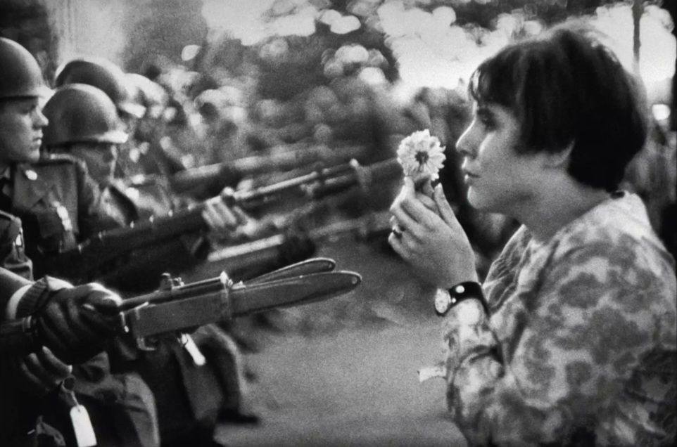 RIBOUD MARC RIBOUD MARC
St-Genis-Laval (France) 1923

A Young American, Jan Rose&hellip;