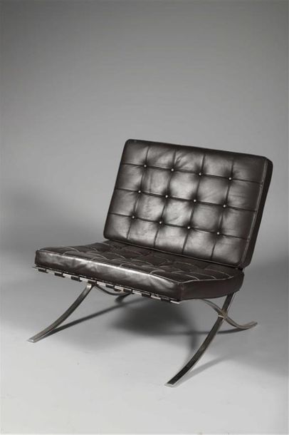 Null DANS LE GOUT DE LUDWIG MIES VAN DER ROHE (1886-1989) & KNOLL.
FAUTEUIL dit &hellip;