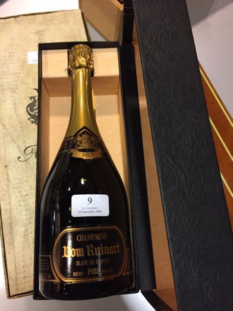 Null 1 bouteille Champagne Dom Ruinart, 1988.
Coffret.