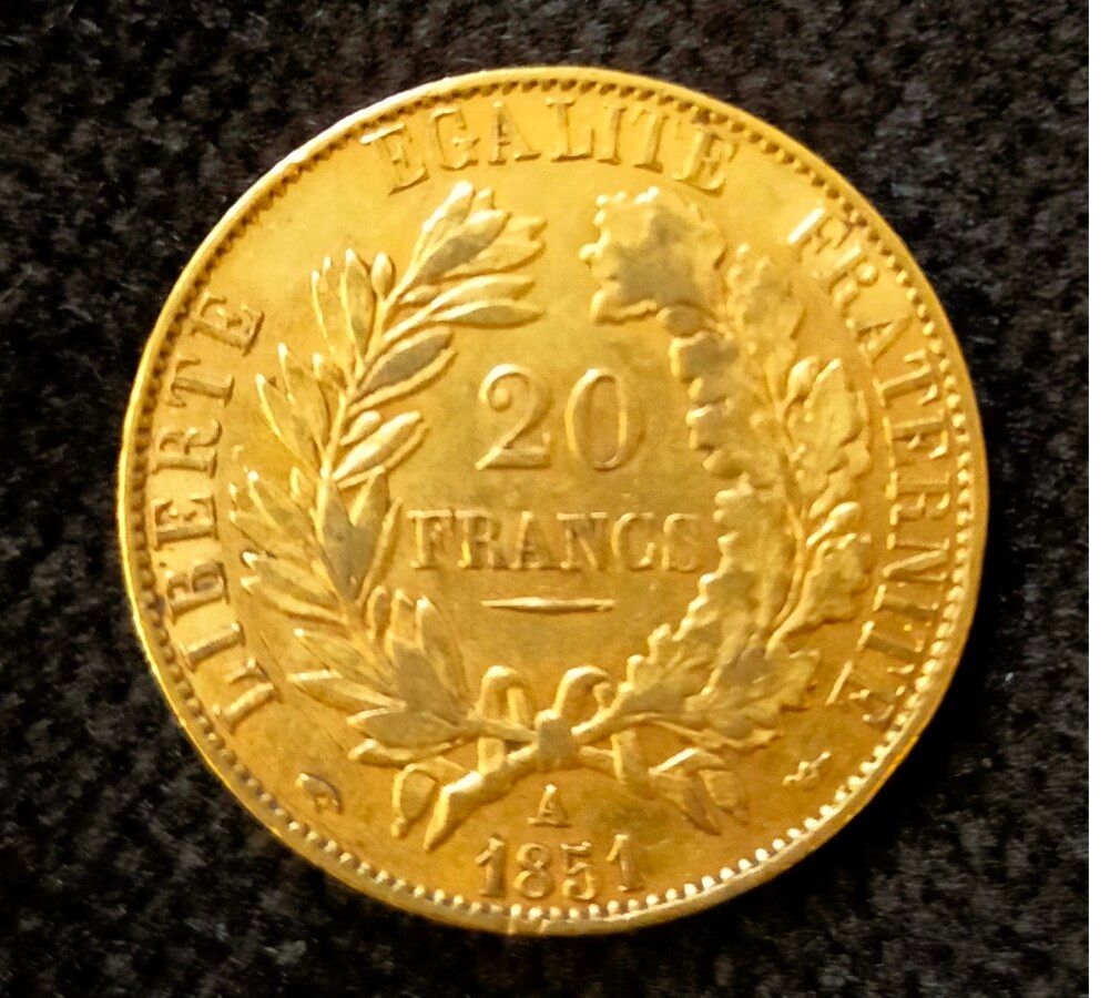 Null 法国 - 瑟雷斯20法郎金币，第二共和国 (1851)



重量：6.35克。