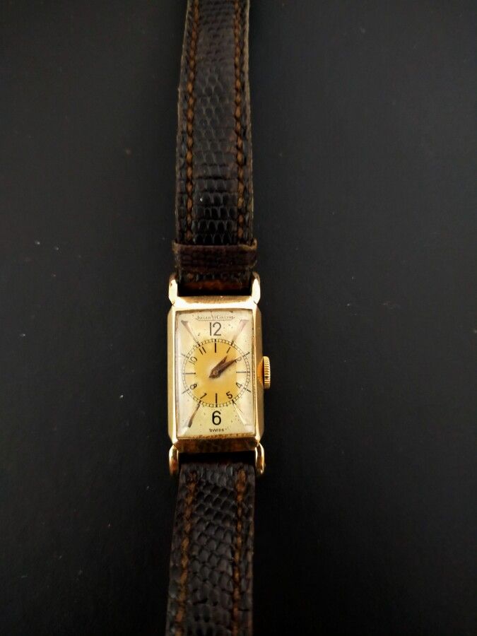 Null JAEGER LECOULTRE

Montre bracelet de dame, la montre de forme rectangulaire&hellip;