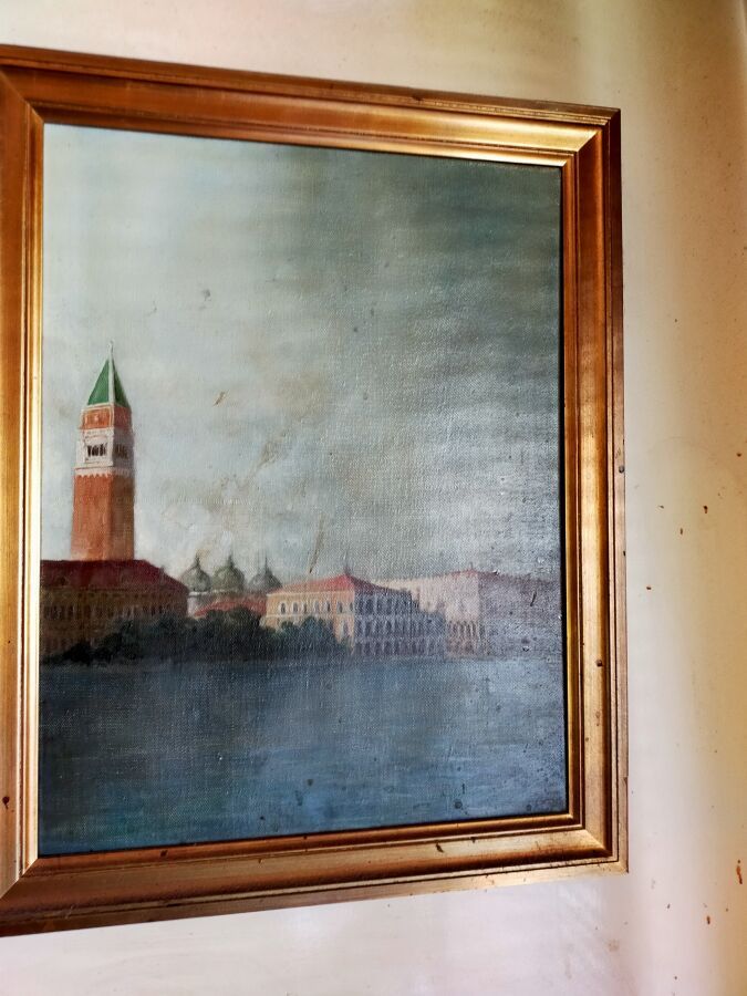 Null School of the XIX

Venice

Canvas

Height : 46 46 ; Width : 35 cm