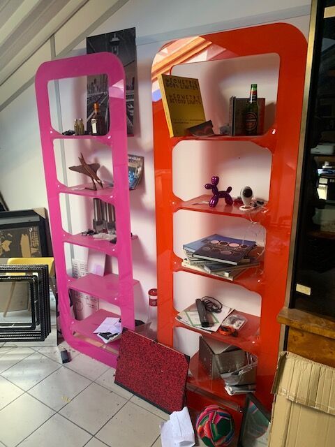 Null Pair of pink and red plexiglass shelves

XXI century