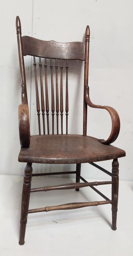 Null 美国20世纪的作品

天然木质翻转和弯曲的扶手椅