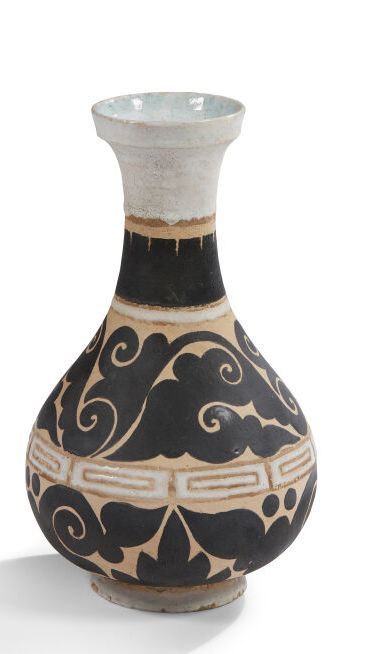 Null 贝斯纳-让 (1889 - 1989)

釉面陶瓷柱形花瓶，带风格化的叶子

底座下的Monogrammed JB

高度：35.5厘米高度：35.5&hellip;