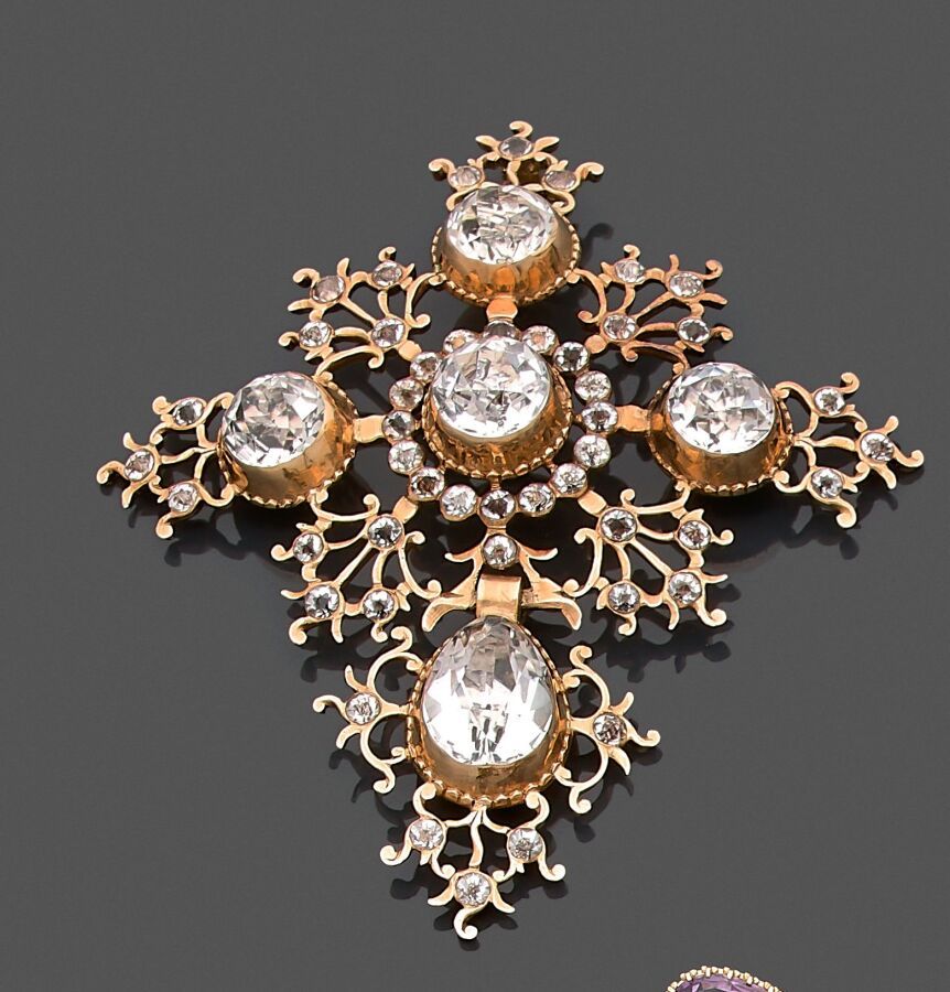 Null Cross with stones of Saint Lô in yellow gold 585 thousandths set with white&hellip;