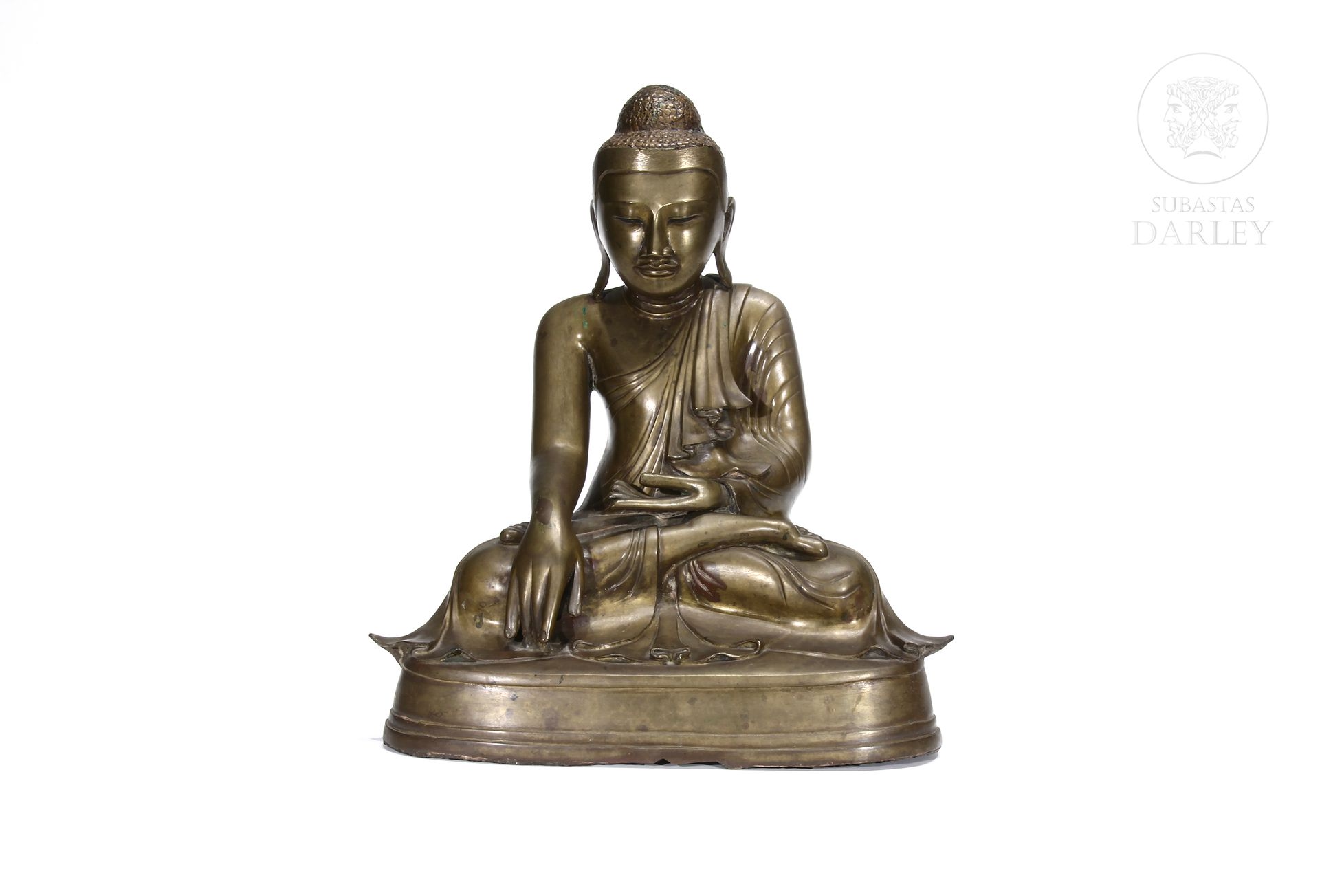 Buda tailandés “Bhumisparsha mudra”, s.XX 
Realizada en bronce. Escultura de “bu&hellip;