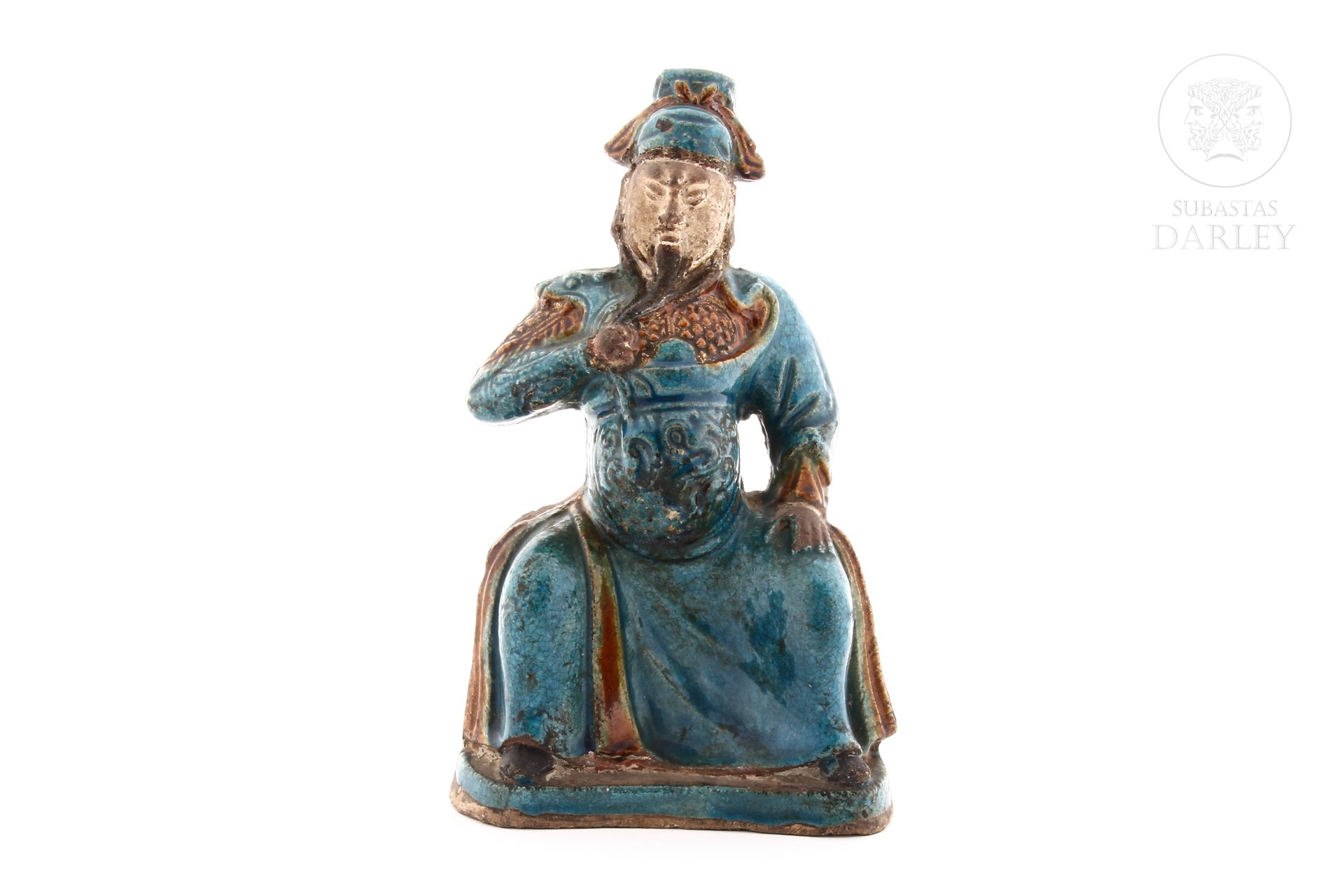 Escultura "Guerrero", dinastía Qing. 
Gres esmaltado en color azul turquesa y be&hellip;