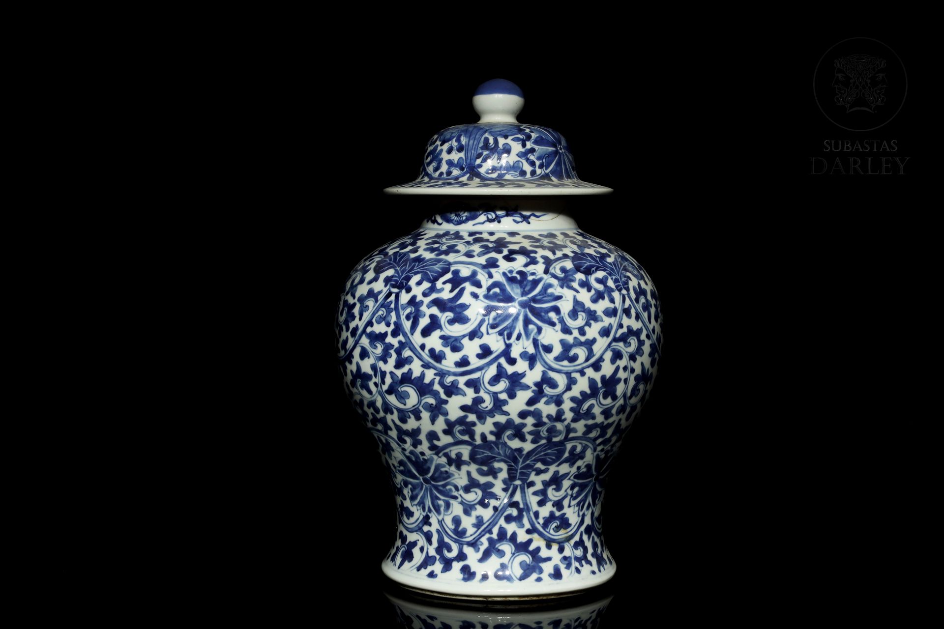 Tibor chino de porcelana, azul y blanco, dinastía Qing 
Vase en porcelaine de ty&hellip;