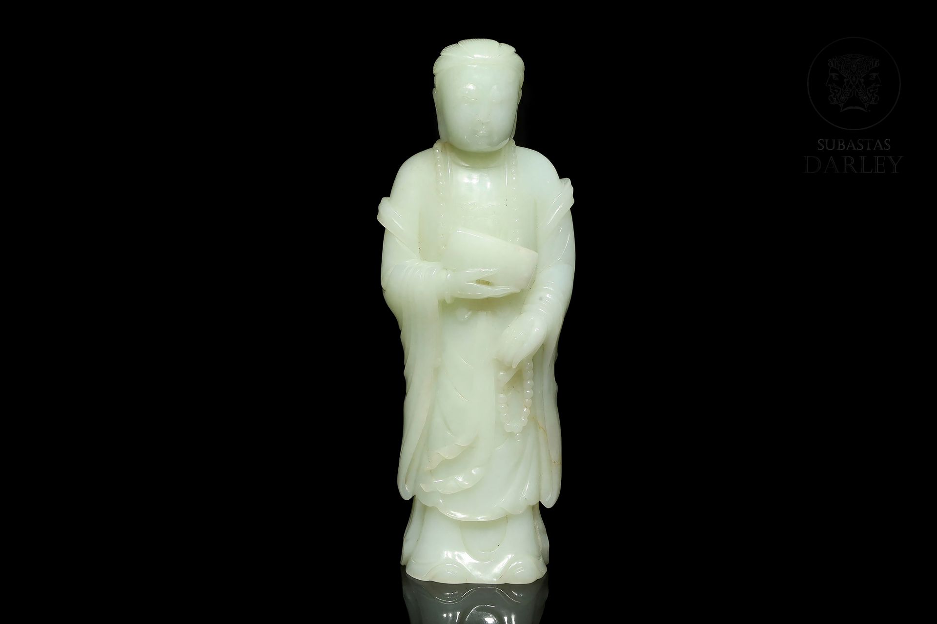 Figura de jade "Buda de pie", dinastía Qing 
Jade céladon sculpté de façon magis&hellip;
