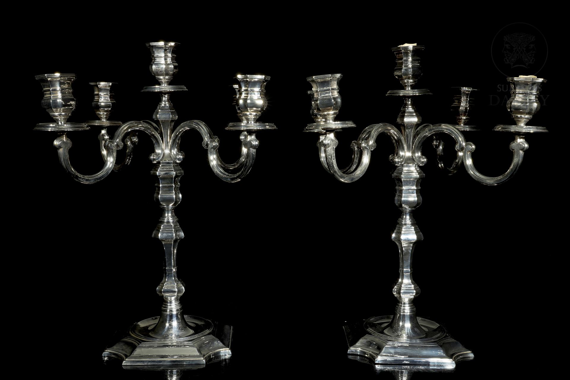 Pareja de candelabros de plata española de ley 925, S.XX 
Paire de chandeliers à&hellip;