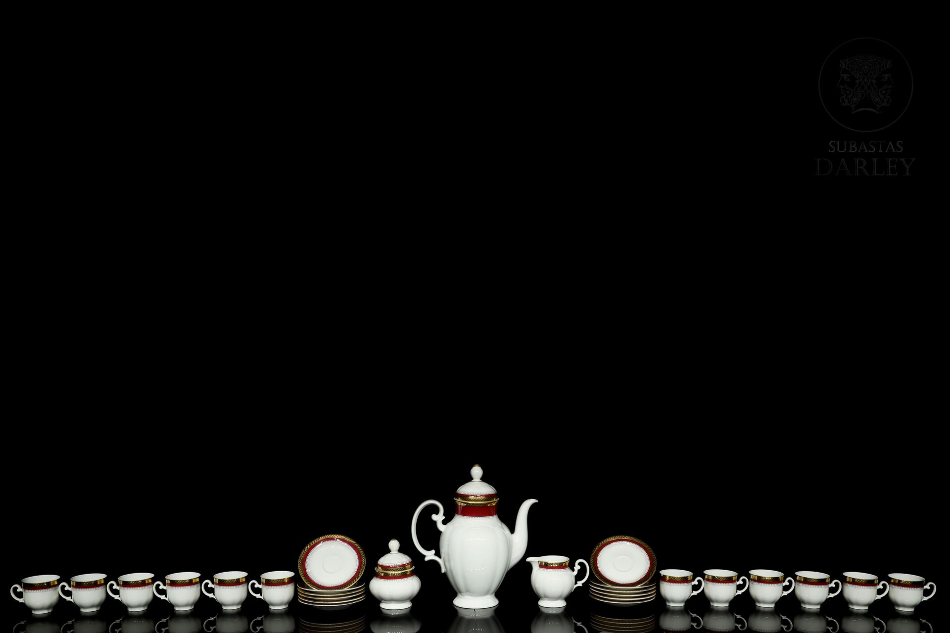 Juego de té en porcelana, Seltmann Bavaria, S.XX 
Service à thé pour douze perso&hellip;
