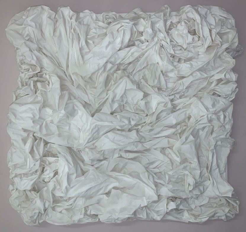 Daniela Ciacci 硬化棉的画布，硬挺成类似云的形状 云的尺寸：80cm x 80cm 认证：艺术家出具的真实性证明
