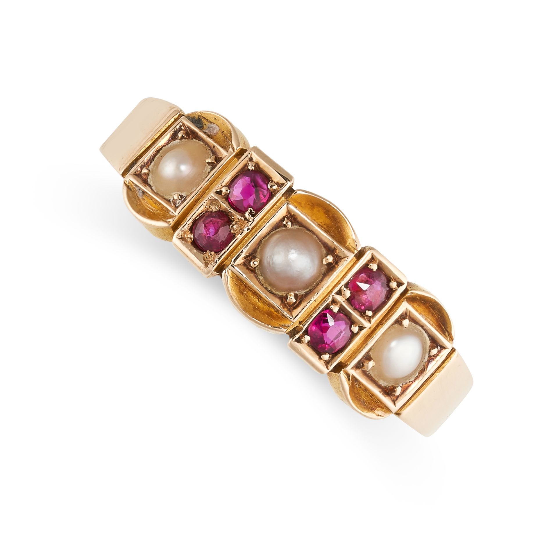 Null 无保留 - ANTIQUE VICTORIAN RUBY AND PEARL RING, 1893 in 15ct yellow gold, the &hellip;