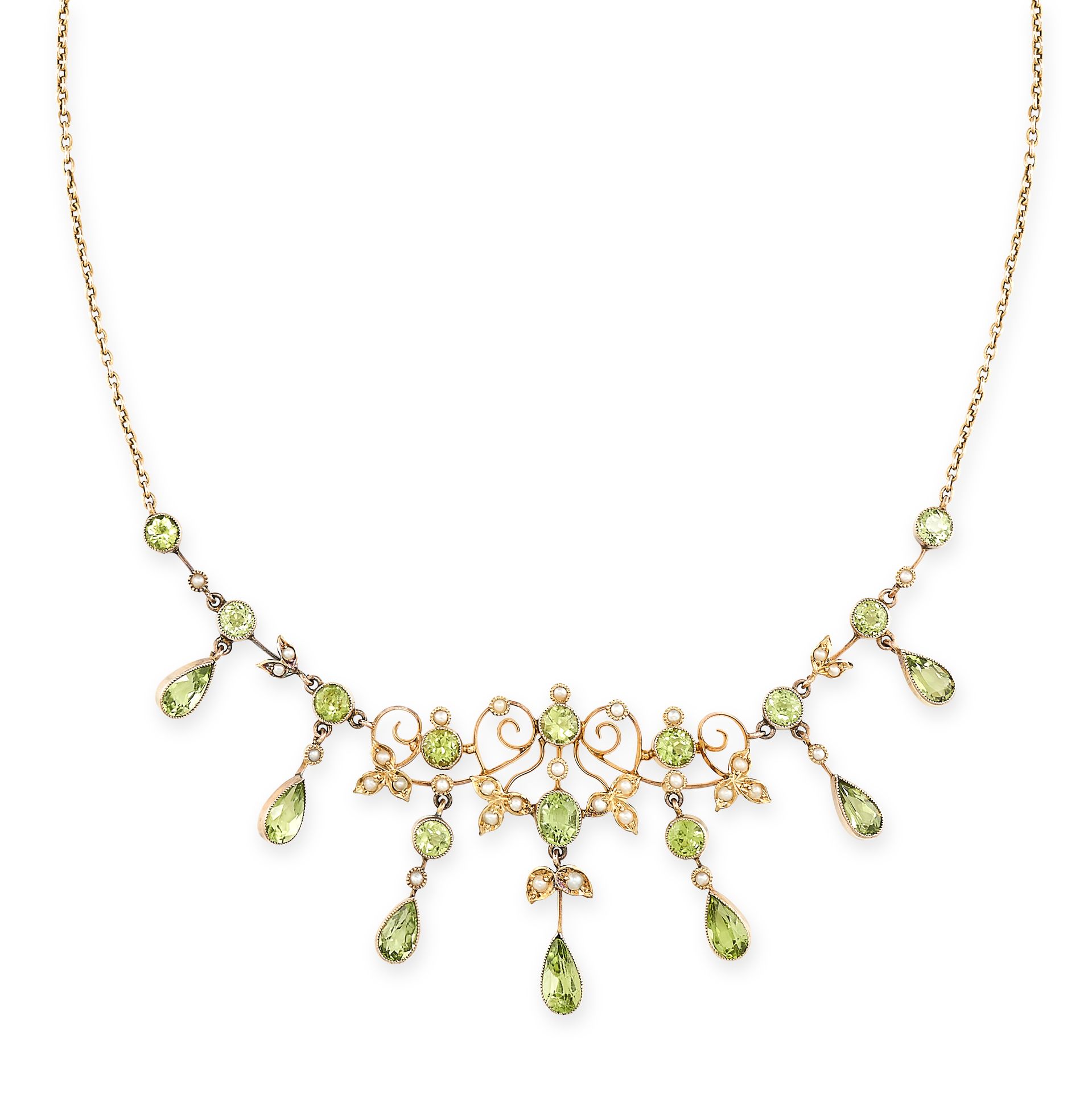 Null NO RESERVE - AN ANTIQUE PERIDOT AND PEARL NECKLACE in 15ct yellow gold, set&hellip;
