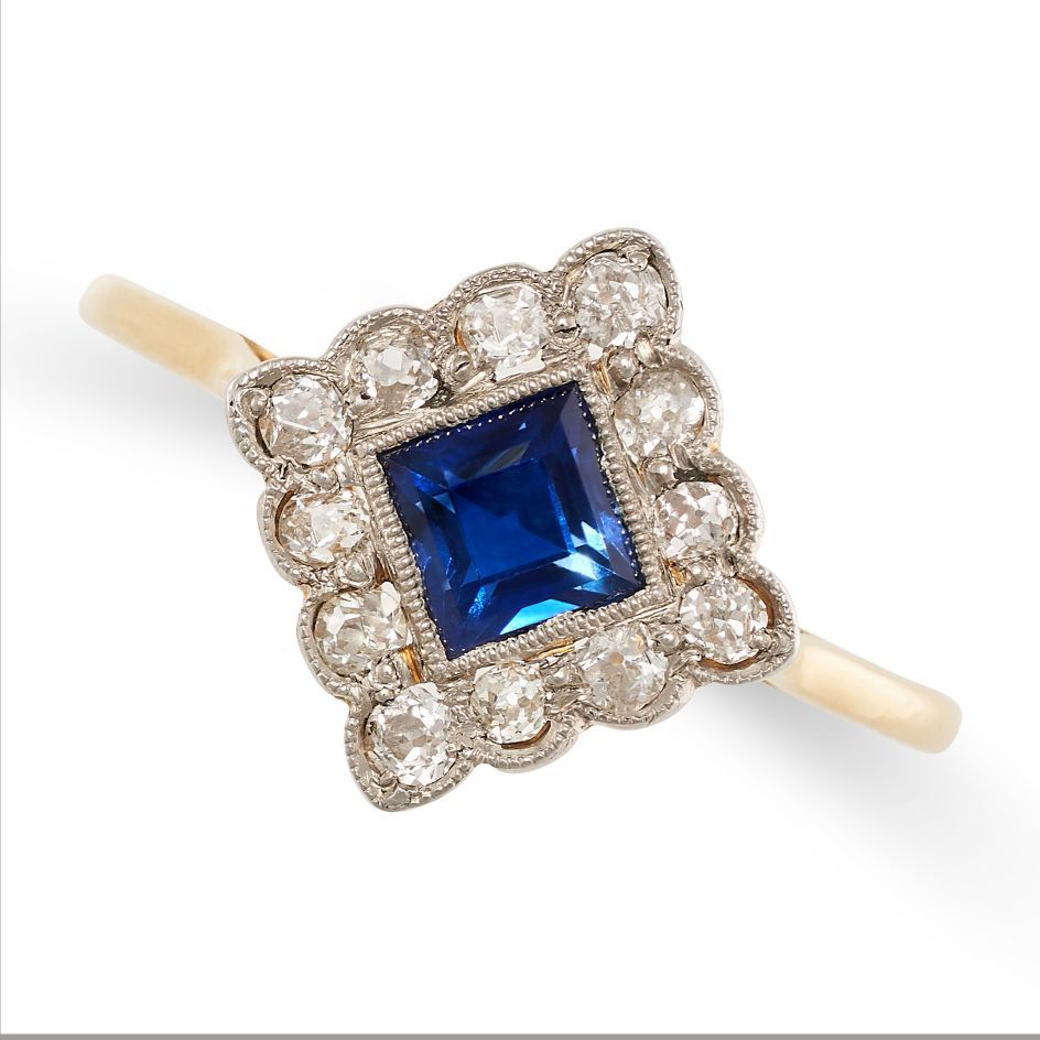 Null 艺术装饰蓝宝石和钻石戒指，18K黄金和白金，镶有方形阶梯式切割蓝宝石和老式切割钻石，印有18K，2060，尺寸P / 7.75，2.4克。