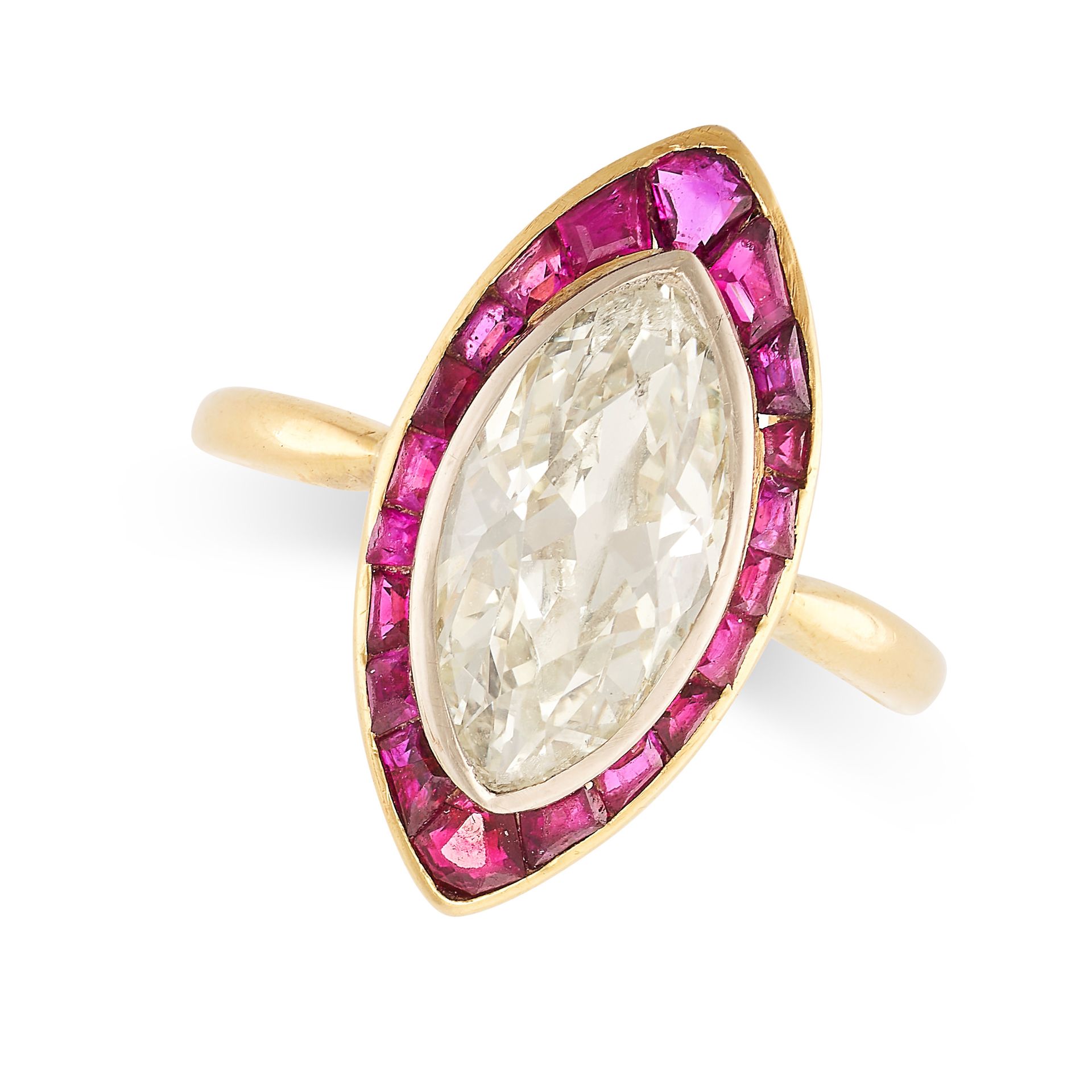 Null 18K黄金红宝石和钻石戒指，镶嵌一颗2.35克拉的榄尖形钻石，边框为阶梯形切割红宝石，法国进口标志，尺寸为P/8，重4.2克。