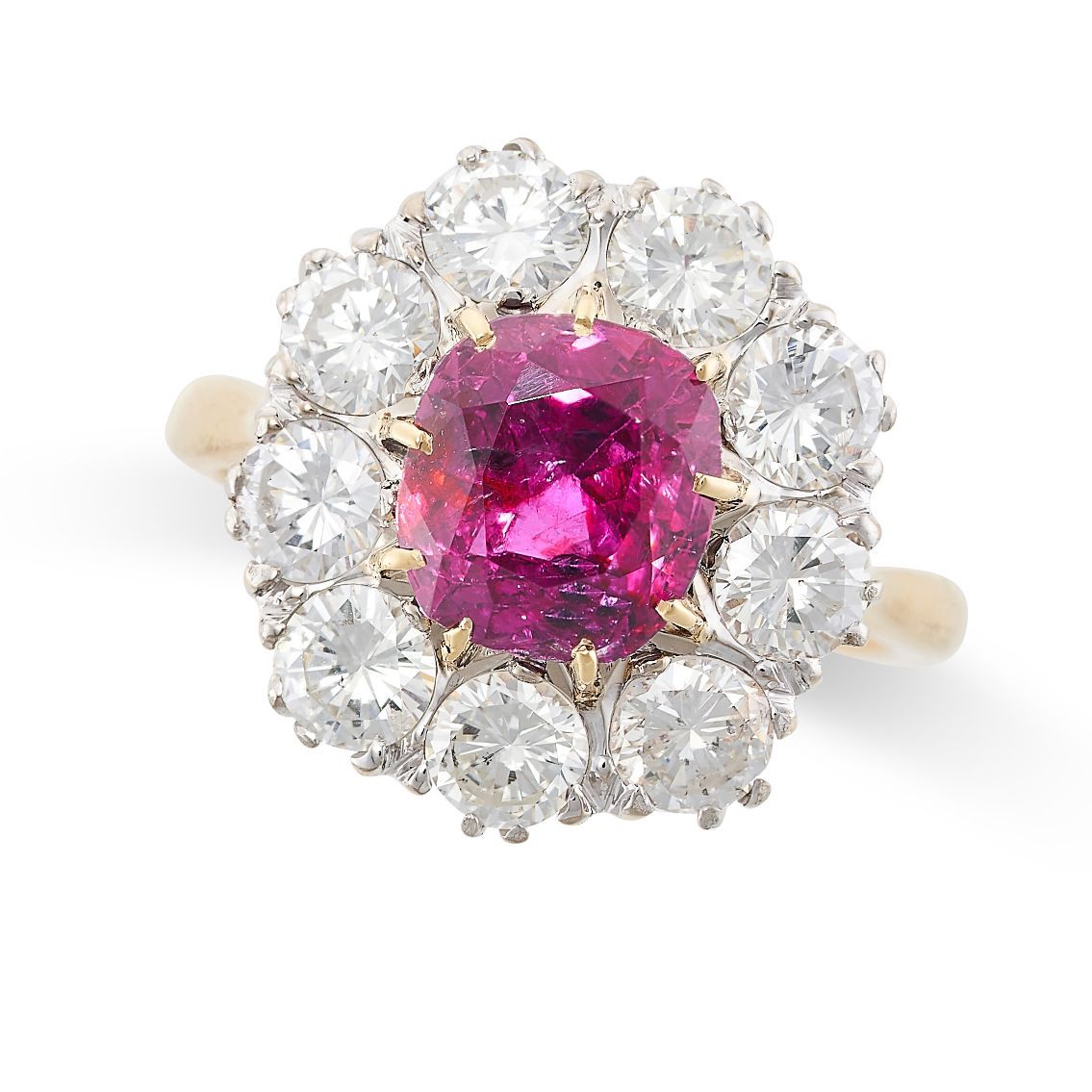 Null A RUBY AND DIAMOND CLUSTER RING in 18ct yellow gold, set with a cushion rub&hellip;
