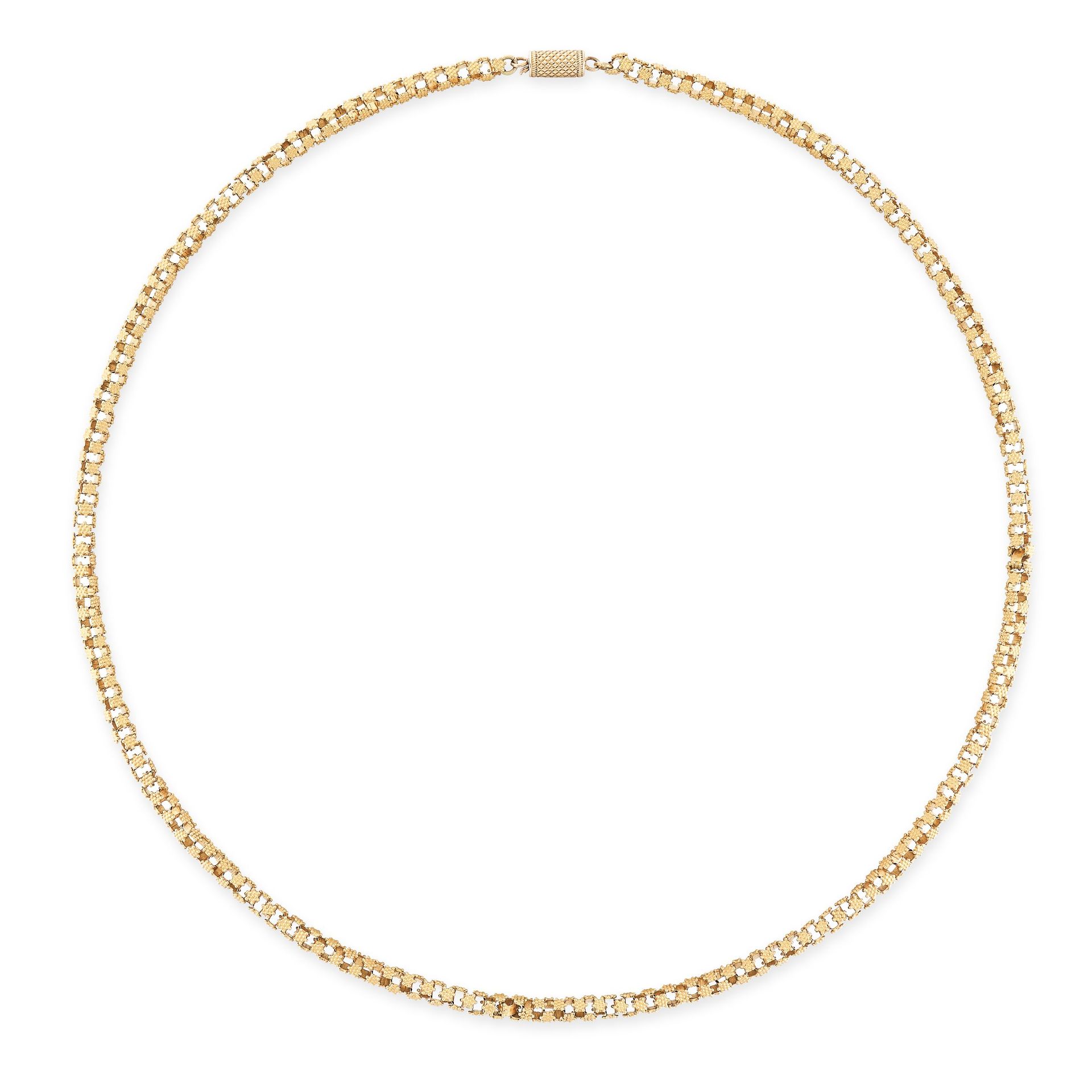 Null 一条19世纪的黄金TRICHINOPOLY链子项链，由一排点缀着珠子的星星的链子组成，放在一个桶状的扣子上，没有化验标记，44.5厘米，18.1克。